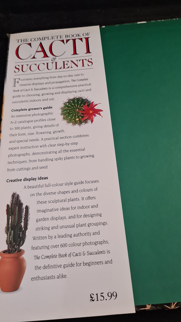 the complete book of cacti and succulents Terry Hewitt