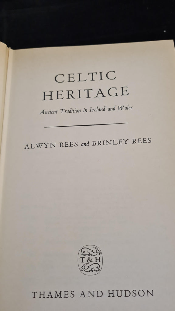Alwyn Rees & Brinley Rees - Celtic Heritage, Thames & Hudson, 1978 ...