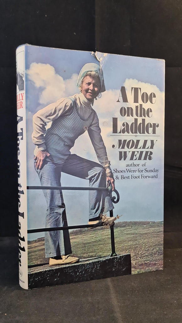Molly Weir - A Toe on the Ladder, Hutchinson, 1973