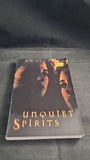 K M Peyton - Unquiet Spirits, Scholastic Press, 1997, Paperbacks