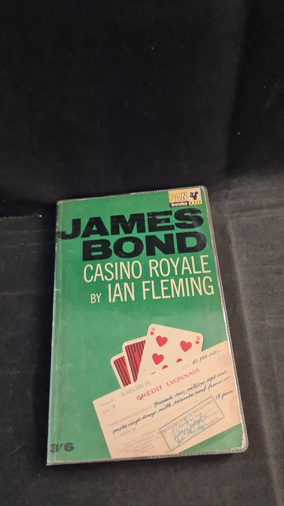 Ian Fleming - James Bond, Casino Royale, Pan Books, 1964, Paperbacks