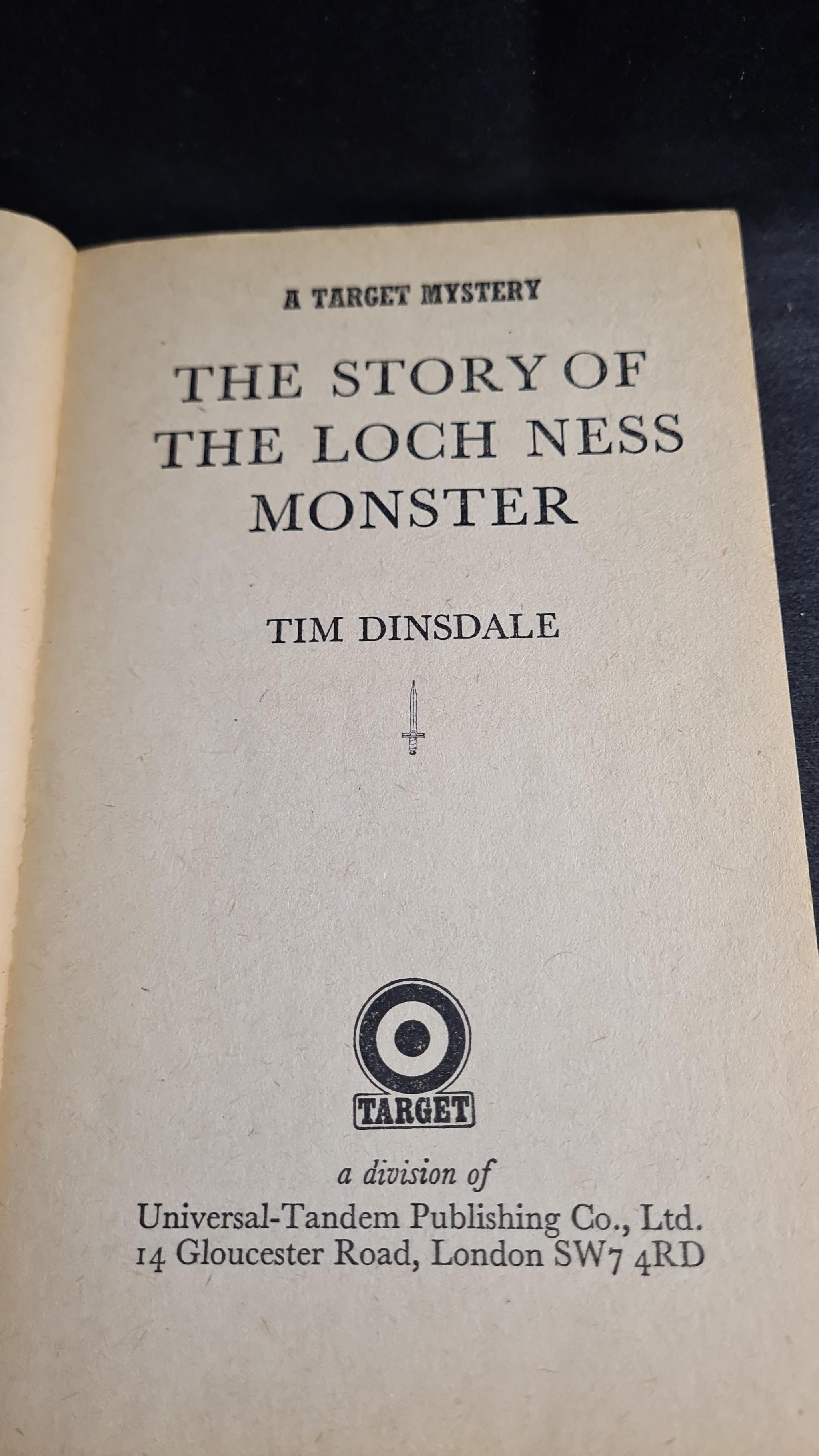 Tim Dinsdale - The Story of the Loch Ness Monster, Target