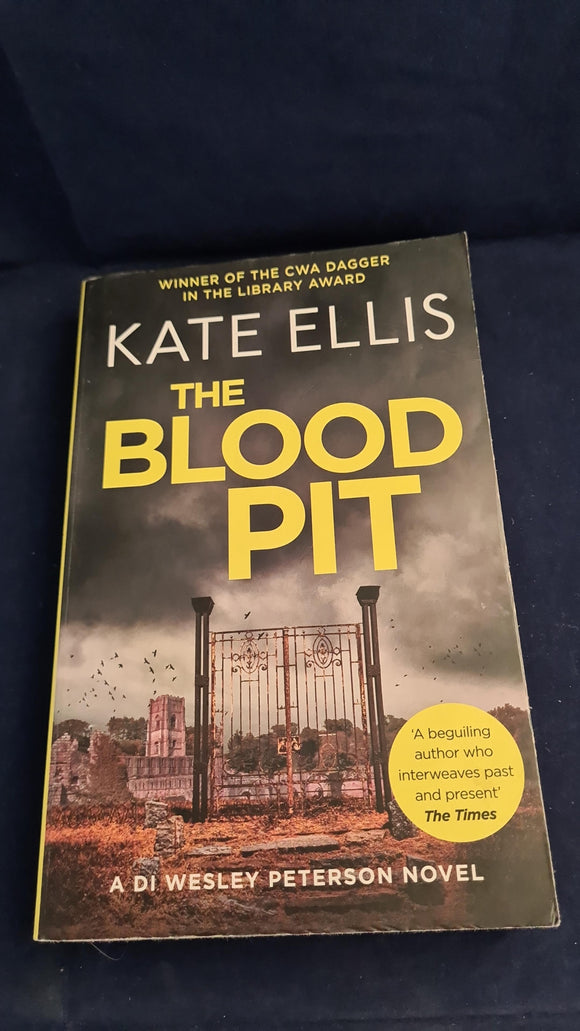 Kate Ellis - The Blood Pit, Piatkus, 2021, Paperbacks
