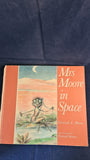 Gertrude L Moore - Mrs Moore in Space, Cassell, 1974, First Edition