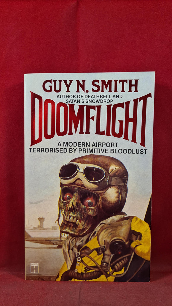 Guy N Smith - Doomflight, Hamlyn, 1984, Paperbacks