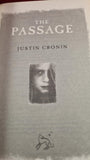 Justin Cronin - The Passage, Orion Books, 2011, Paperbacks