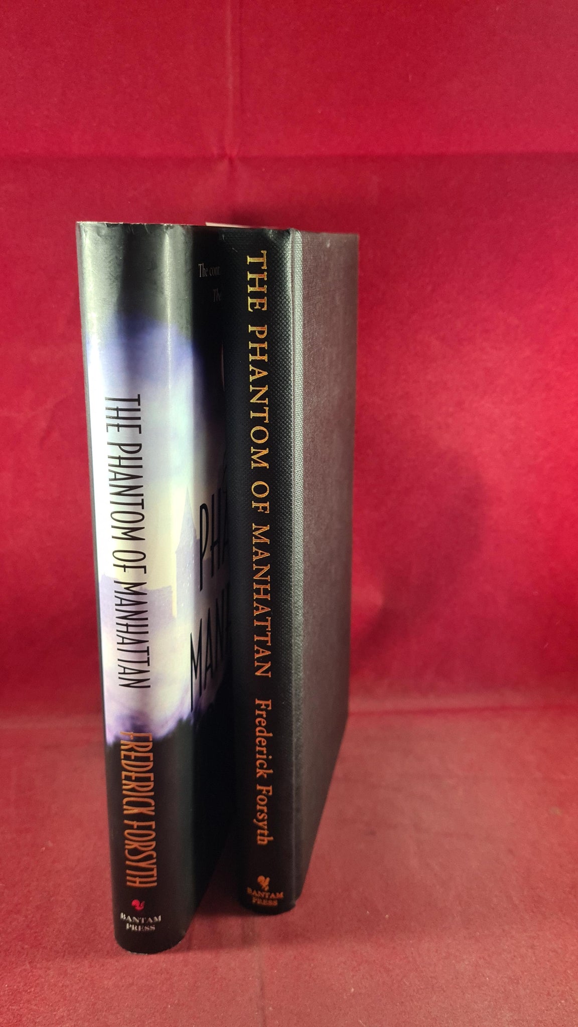 Frederick Forsyth The Phantom Of Manhattan richarddalbyslibrary.com