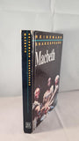 Frank Green - Macbeth, Heinemann Shakespeare, 1994