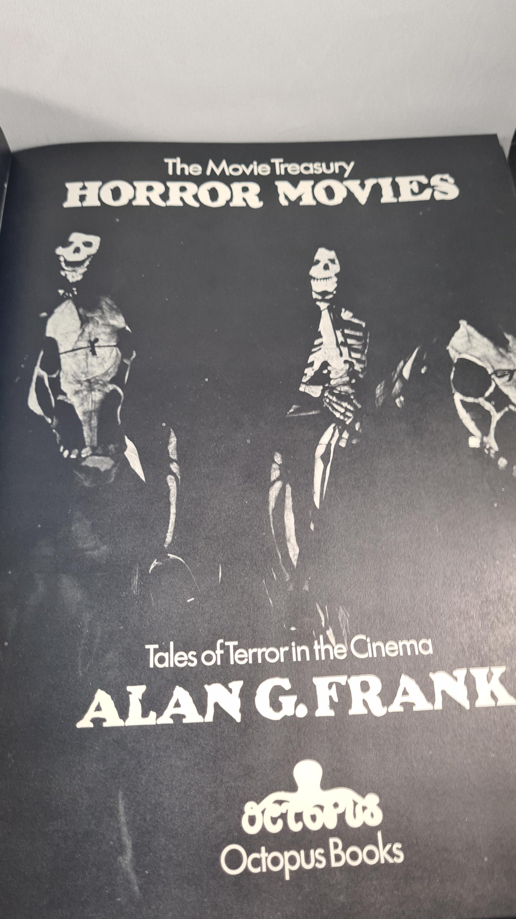 Alan G Frank - The Movie Treasury Horror Movies, Octopus Books