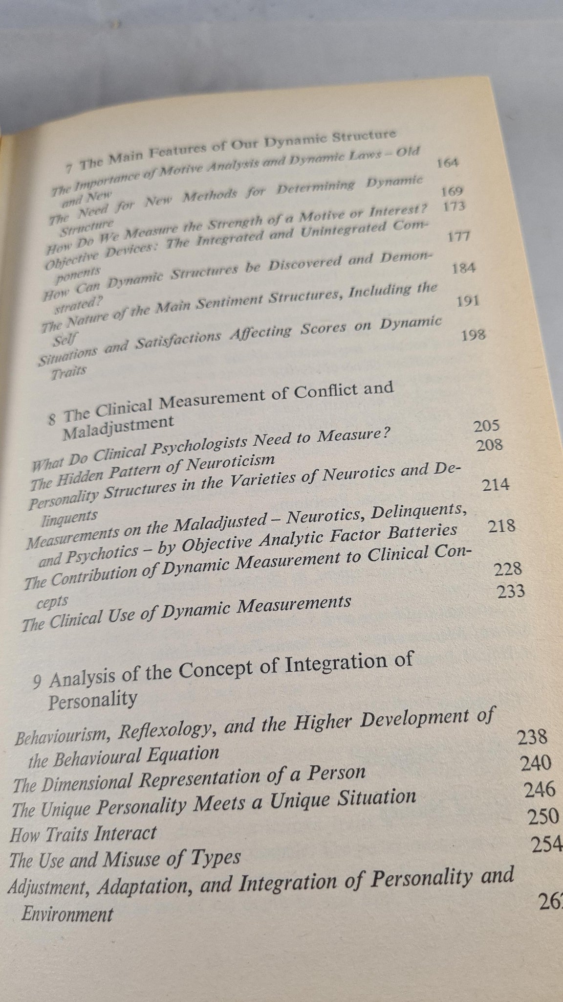 Raymond B Cattell - The Scientific Analysis of Personality, Penguin, 1