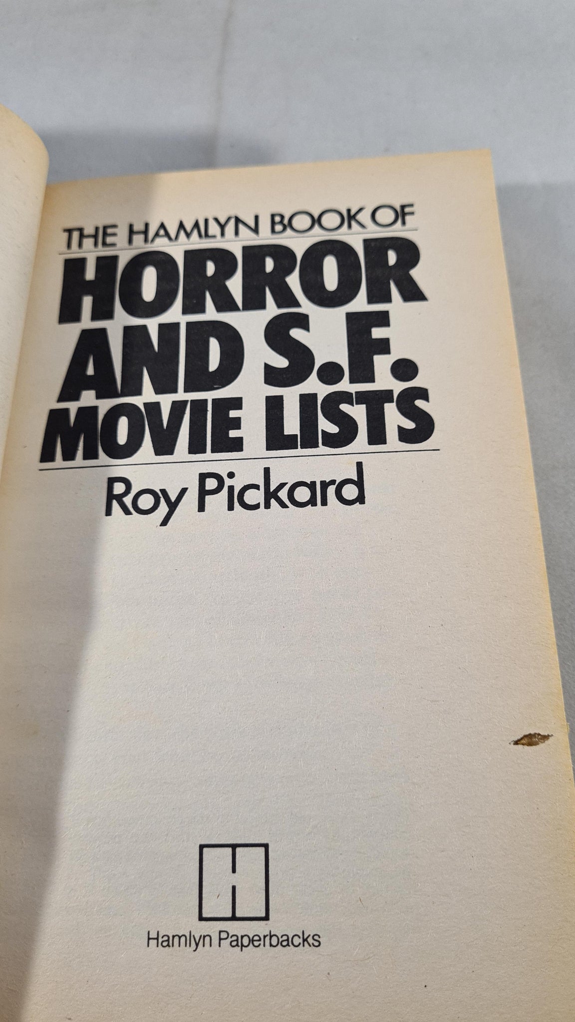 Roy Pickard - Hamlyn Book of Horror & S.F. Movie Lists, 1983