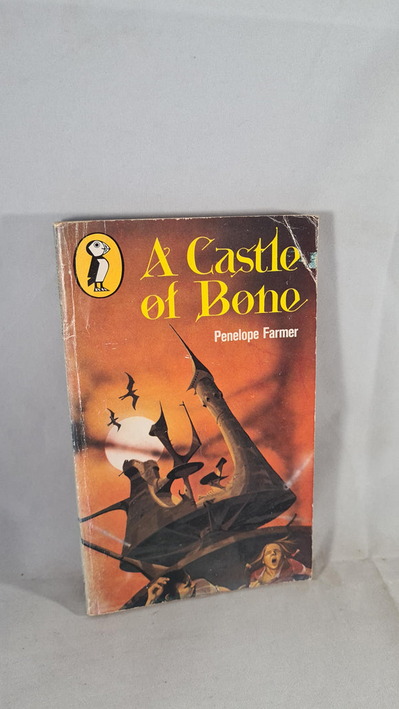 Penelope Farmer - A Castle Of Bone, Puffin Books, 1974, Paperbacks