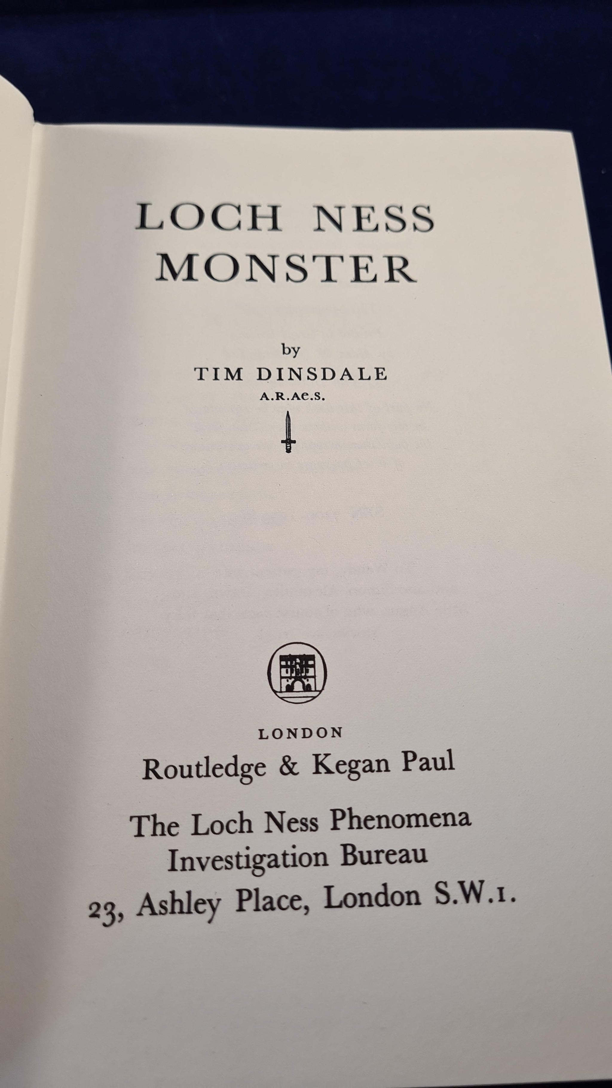 洋書 LOCH NESS MONSTER by Tim Dinsdale Story of the Loch Ness Monster by Tim Dinsdale | Goodreads