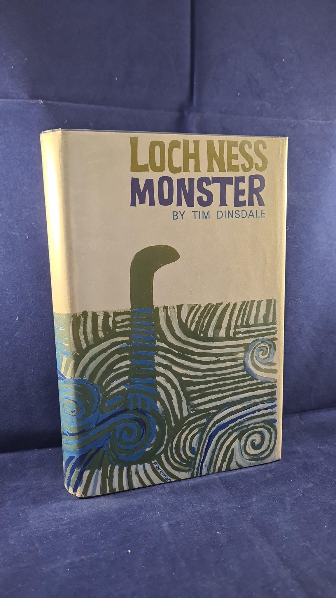 洋書 LOCH NESS MONSTER by Tim Dinsdale Story of the Loch Ness Monster by Tim Dinsdale | Goodreads