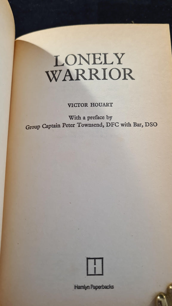 Victor Houart - Lonely Warrior, Hamlyn Paperbacks, 1978 – Richard Dalby ...